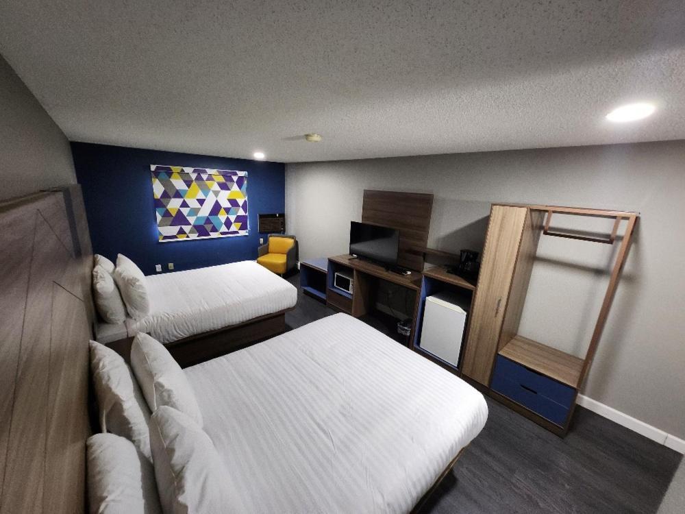 Super 8 By Wyndham Hayward Wi Motel Exterior foto